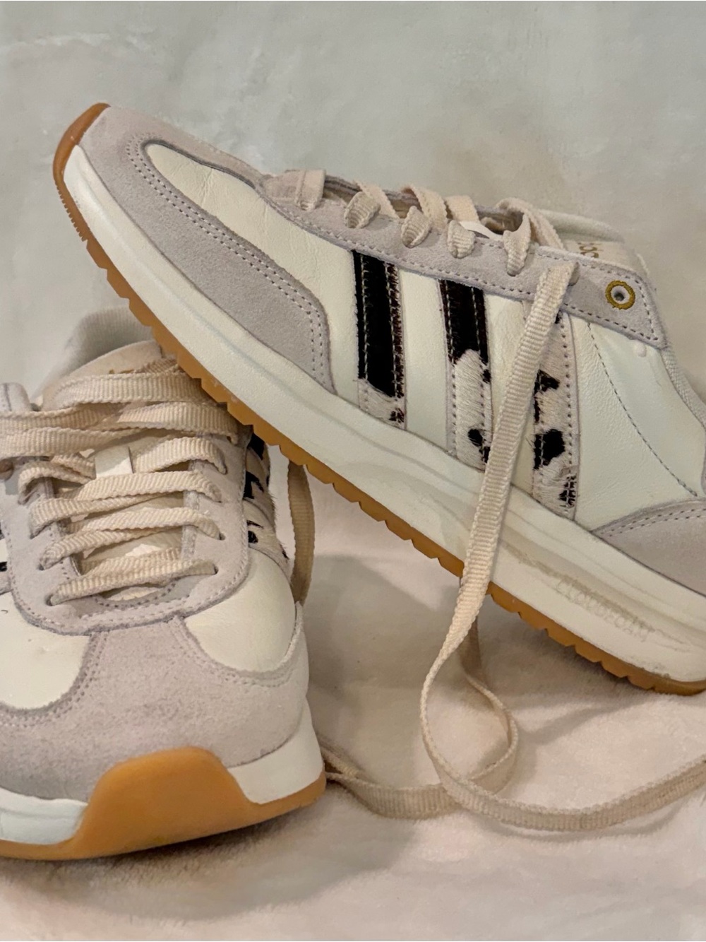 adidas Women's Cream White Suede Athletic Sneakers w/ Black Cow Pattern Stripes